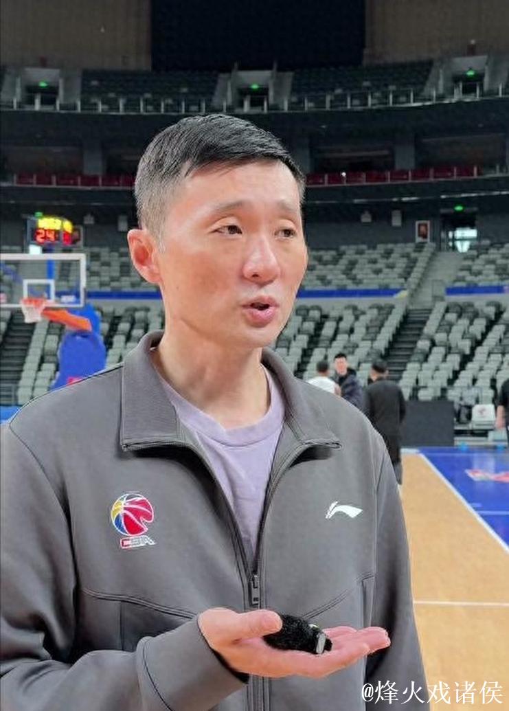 刘炜仅给阿不都2分钟出场,央视解说质疑,其原因或与1人有关 刘炜仅给阿不都2分钟出场,央视解说质疑,其原因或与1人有关